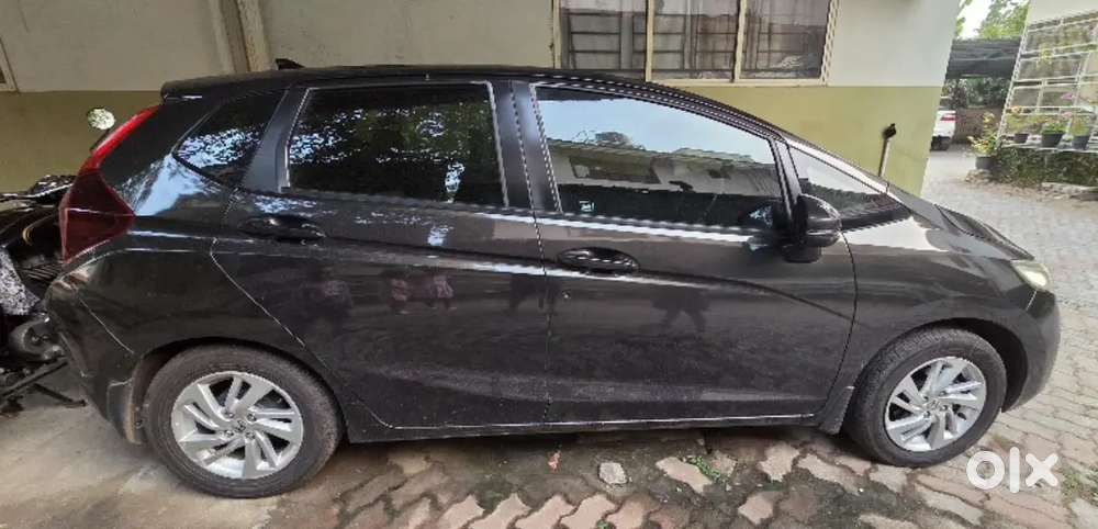 Well Maintained Jazz For Urgent Sale
