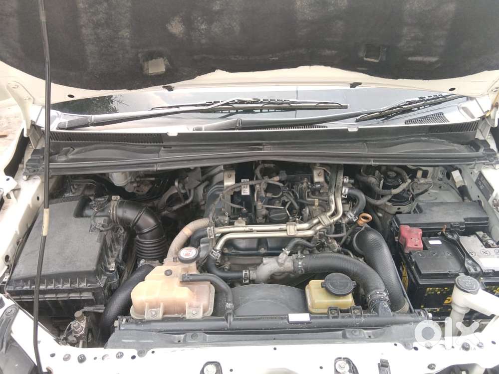 Toyota Innova Crysta 2.4 Gx Mt 8s, 2017, Diesel