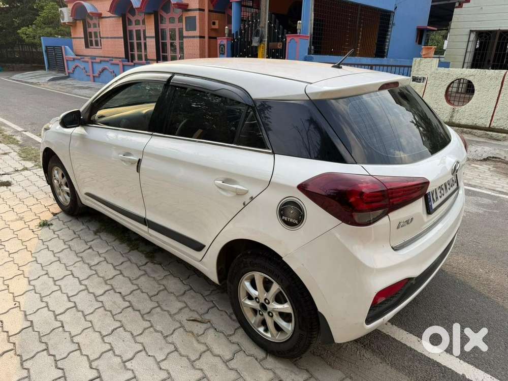  Hyundai Elite I20 Sportz  2018  Petrol  Second Owner