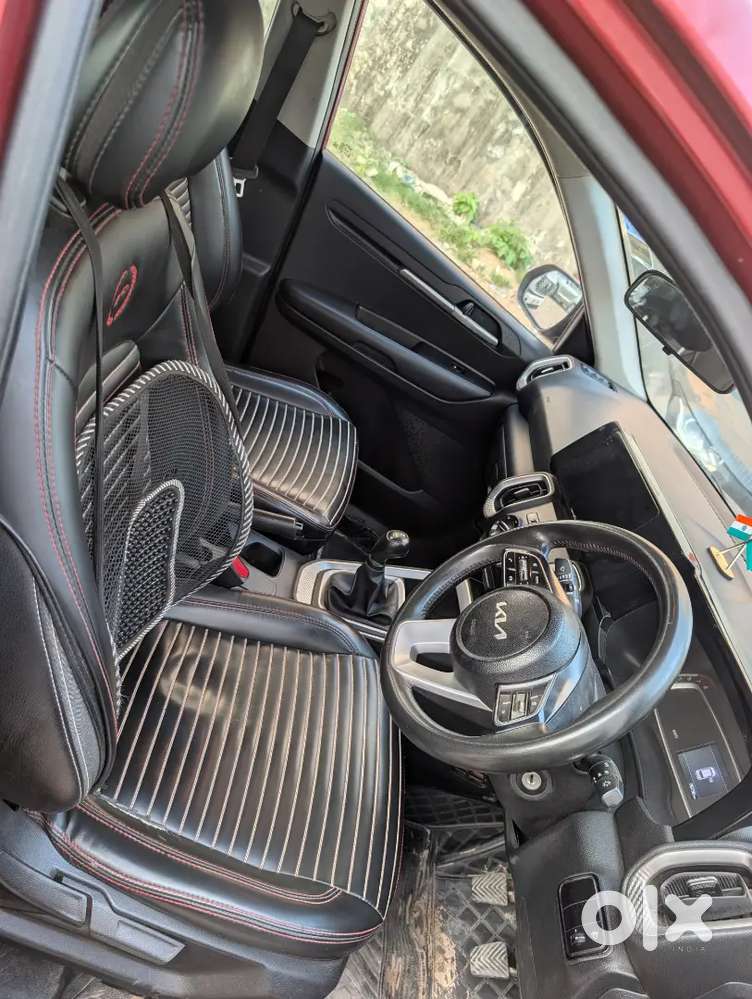 Kia Sonet Petrol 2023