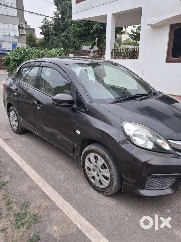 Honda Amaze 2017 Cng & Hybrids 67000 Km Driven