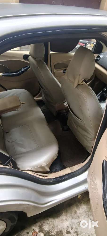 Ford Aspire Titanium Blu 2015