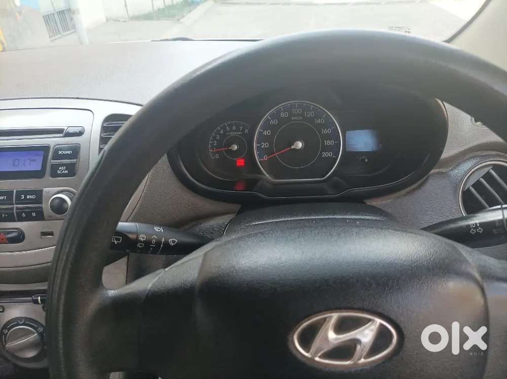 Hyundai I10 Magna December 2015 Cng