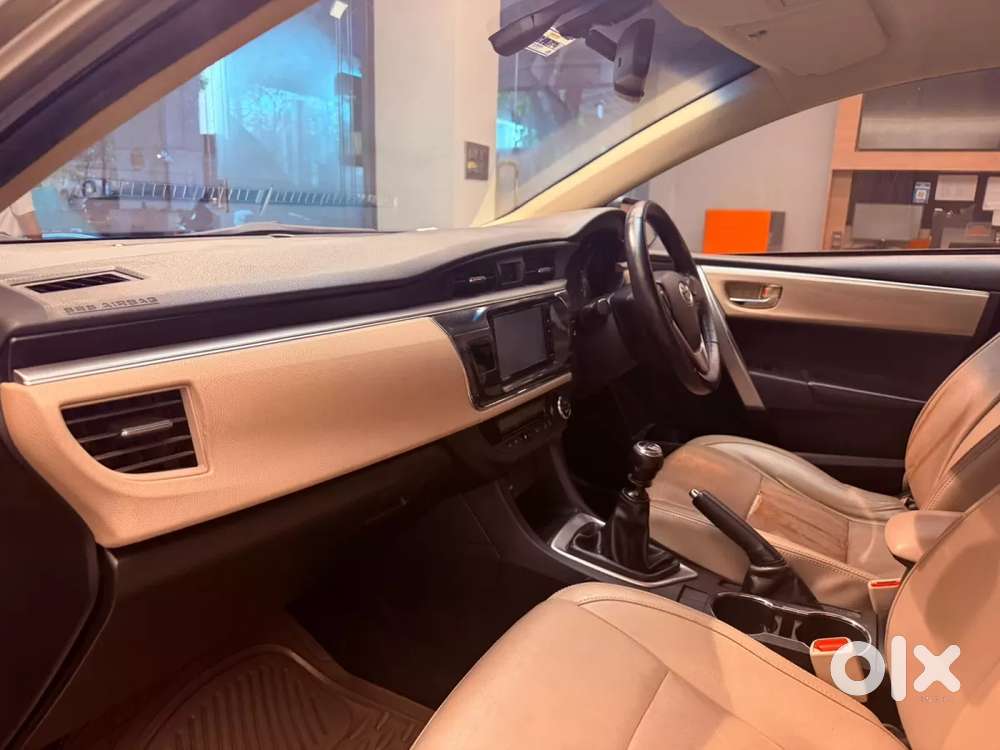 Toyota Corolla Altis 1.8 G, 2014, Petrol