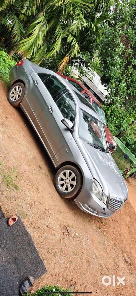 Mercedes-benz E-200class 2011 Petrol 140000 Km Driven