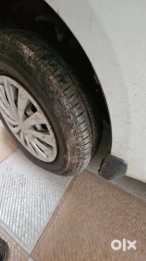 Maruti Ritz Lxi 2011