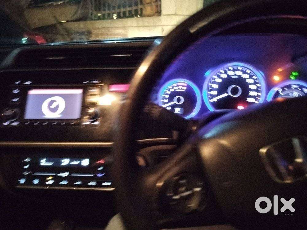 Honda City V At Sunroof I-vtec, 2015, Petrol