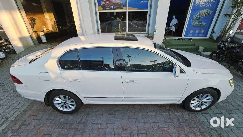Skoda Superb 2013-2015 Elegance 1.8 Tsi At, 2015, Petrol