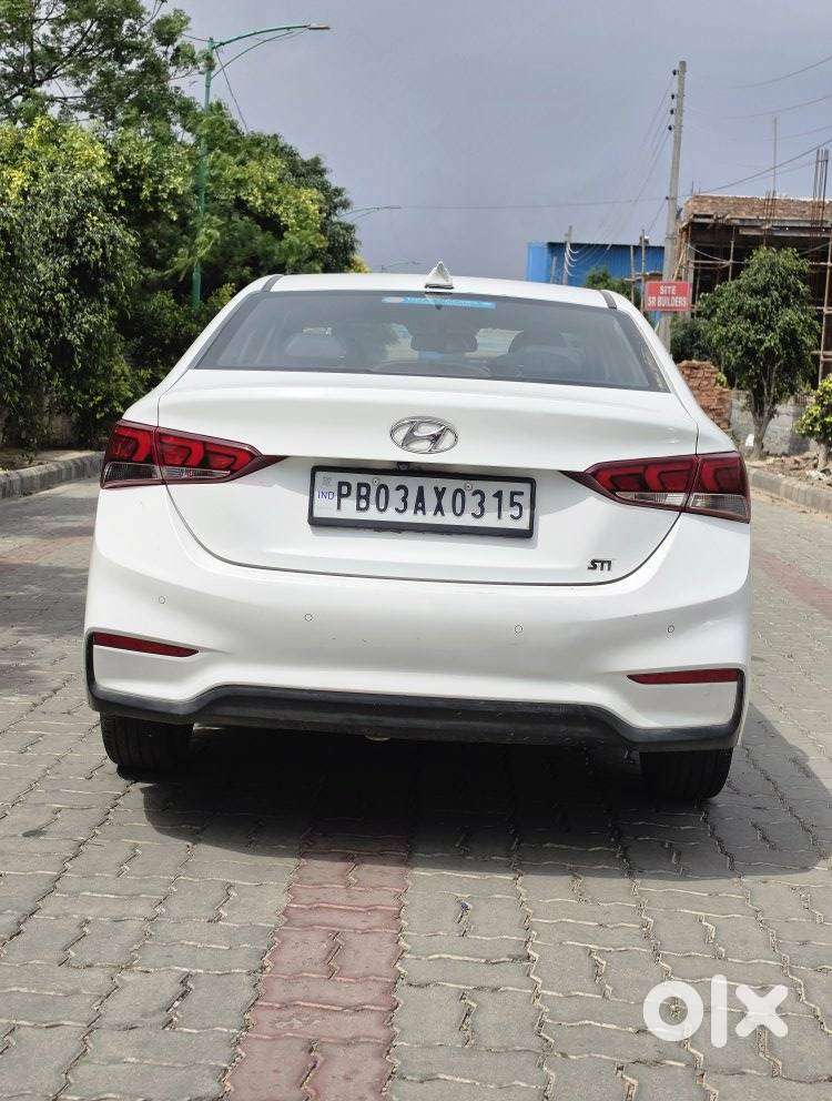 Hyundai Verna Hyundai-verna-crdi-1.6-sx-option, 2018, Diesel