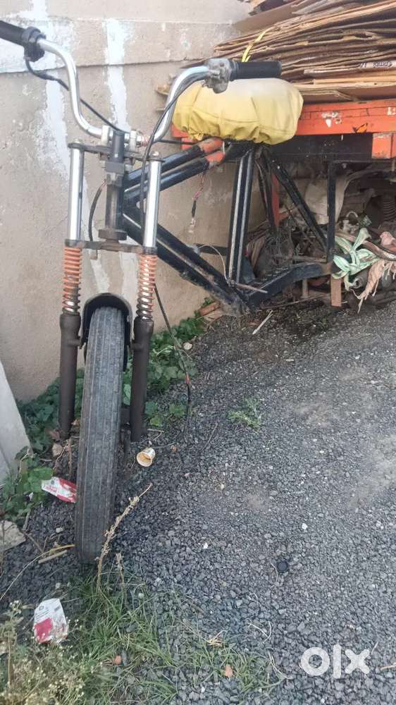 Rikshaw with motor engine