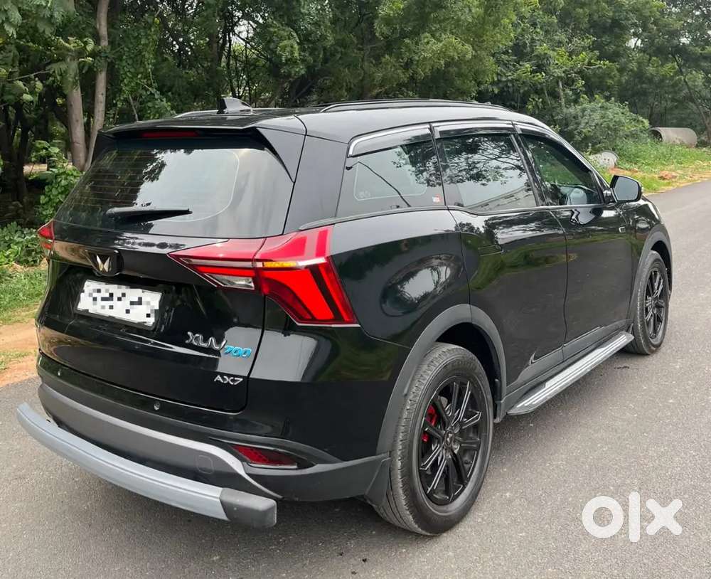 Mahindra Xuv700 Ax7 2025