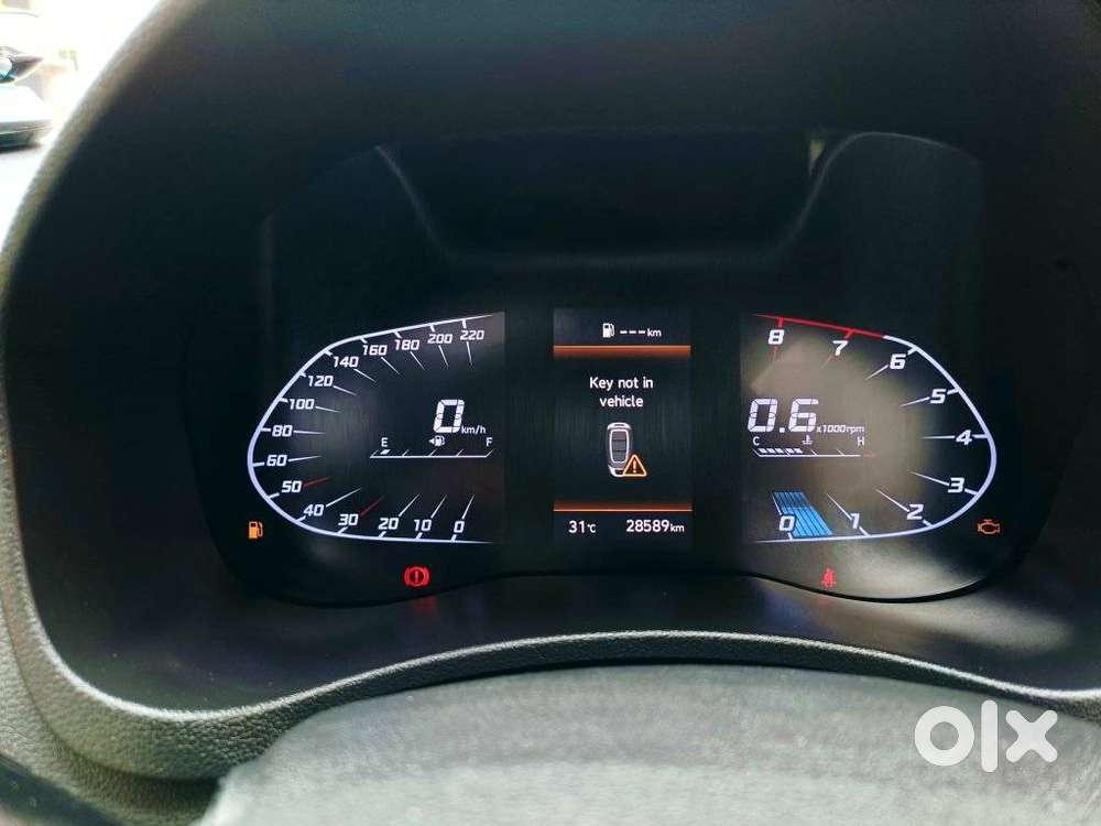 Hyundai Verna 1.5 Sx Petrol Mt, 2021, Petrol