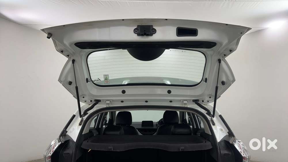 Tata Nexon 1.2 Revotron Xz Plus (s), 2023, Petrol