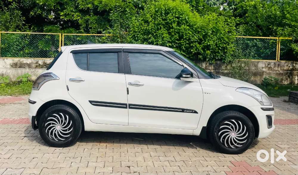 Maruti Suzuki Swift 2015 Petrol Manual