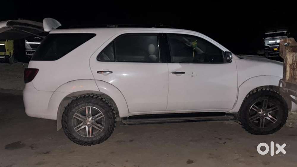 Toyota Fortuner 2010 Diesel Well Maintained