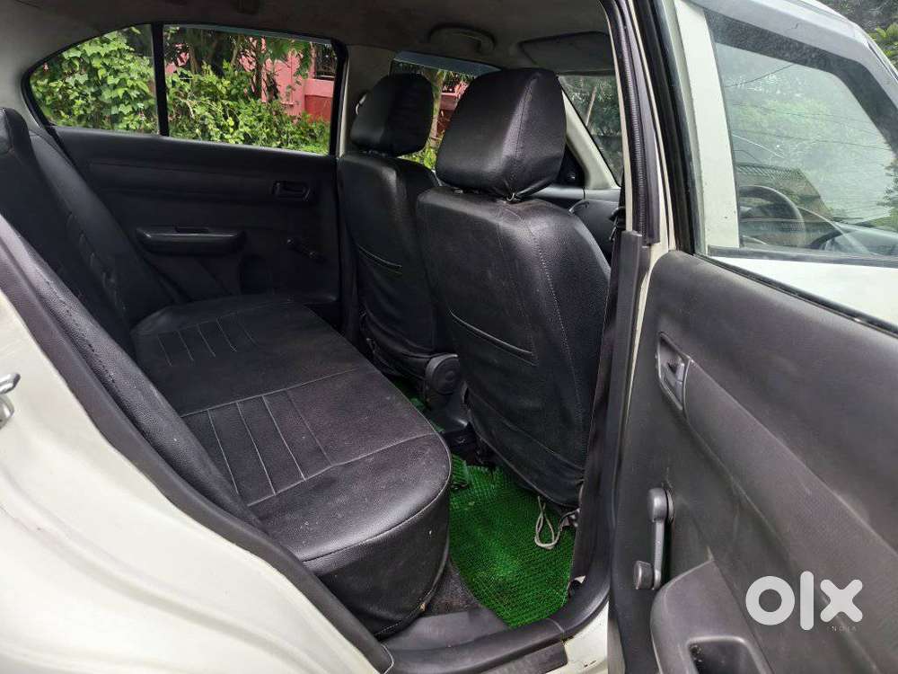 Maruti Suzuki Swift Dzire Lxi Option, 2011, Petrol