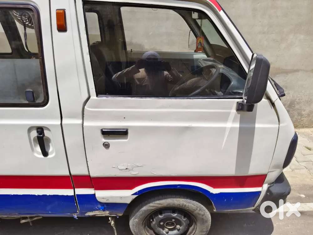 Maruti Suzuki Omni Ambulance 2012