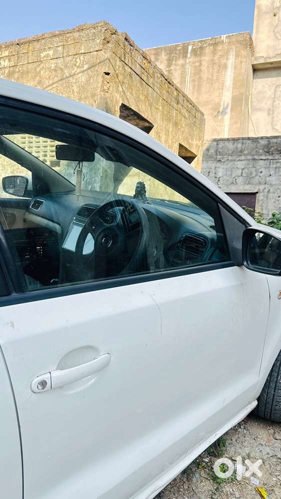 Volkswagen Polo Diesel Manual 2012