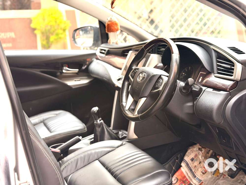 Toyota Innova Crysta 2.4 V 7 Str, 2017, Diesel