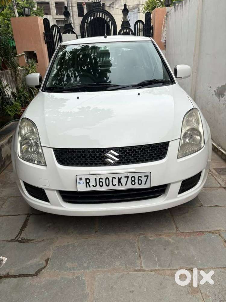 Maruti Suzuki Swift Dzire Tour Ldi, 2017, Diesel