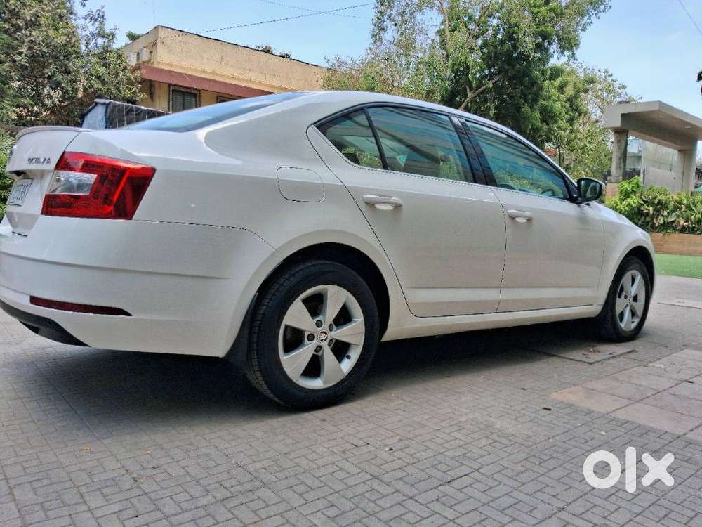 Skoda Octavia 1.8 Tsi At Style, 2019, Petrol