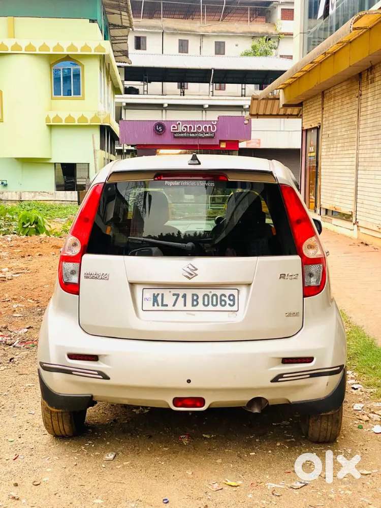 Maruti Suzuki Ritz 2015 Diesel 145000 Km Driven