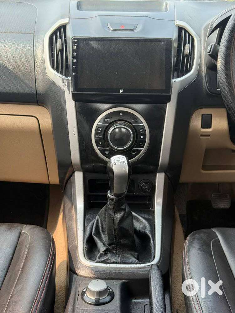 Isuzu D-max V-cross High, 2016, Diesel