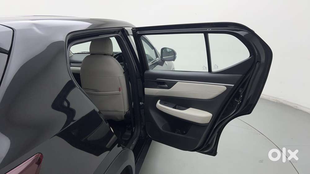 Honda Elevate V Cvt, 2025, Petrol