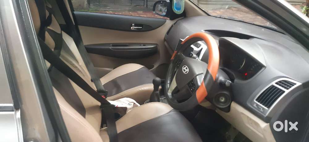 Hyundai I20 Sportz 1.2 Bs-iv, 2013, Petrol