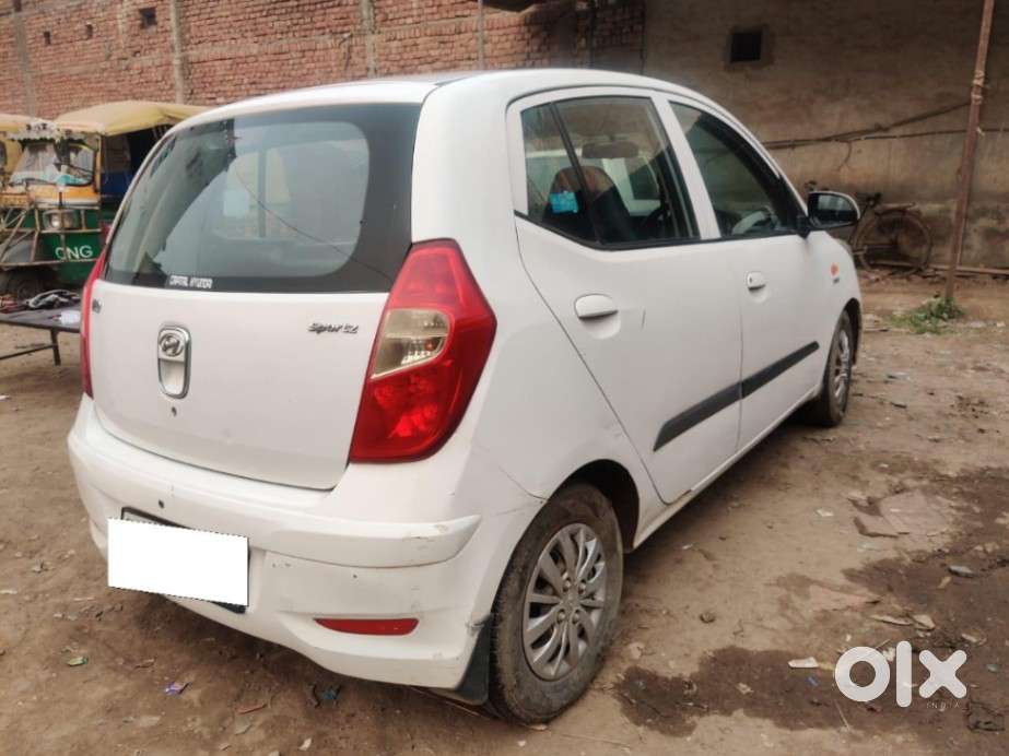 Hyundai I10 Sportz, 2015, Petrol