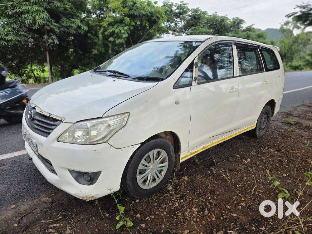 Toyota Innova 2.5 E 7 Str, 2012, Diesel