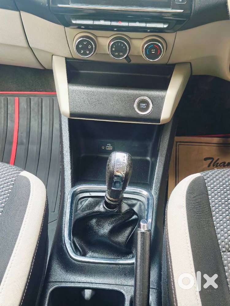 Renault Triber Rxz Easy-r Amt, 2022, Petrol