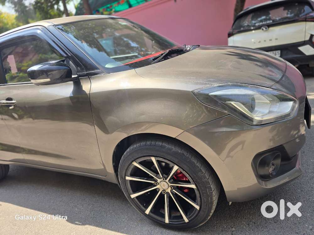 Maruti Suzuki Swift Vxi + Manual, 2024, Petrol