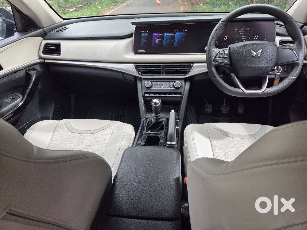 Mahindra Xuv700 2.2 Ax 5 Diesel Mt 7 Str, 2023, Diesel