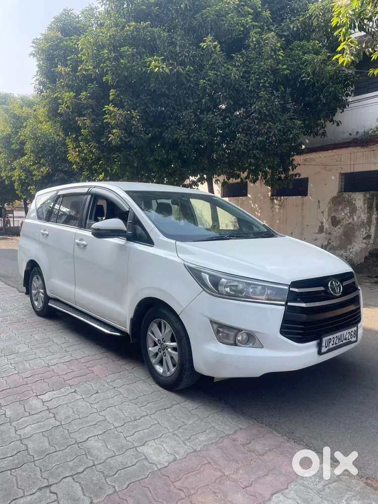 Toyota Innova Crysta 2.4 G Mt 7 Str, 2017, Diesel