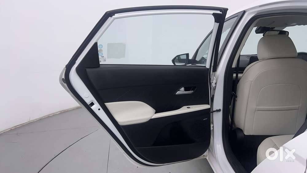 Hyundai Verna 1.5 Sx (o) Vtvt Ivt, 2023, Petrol