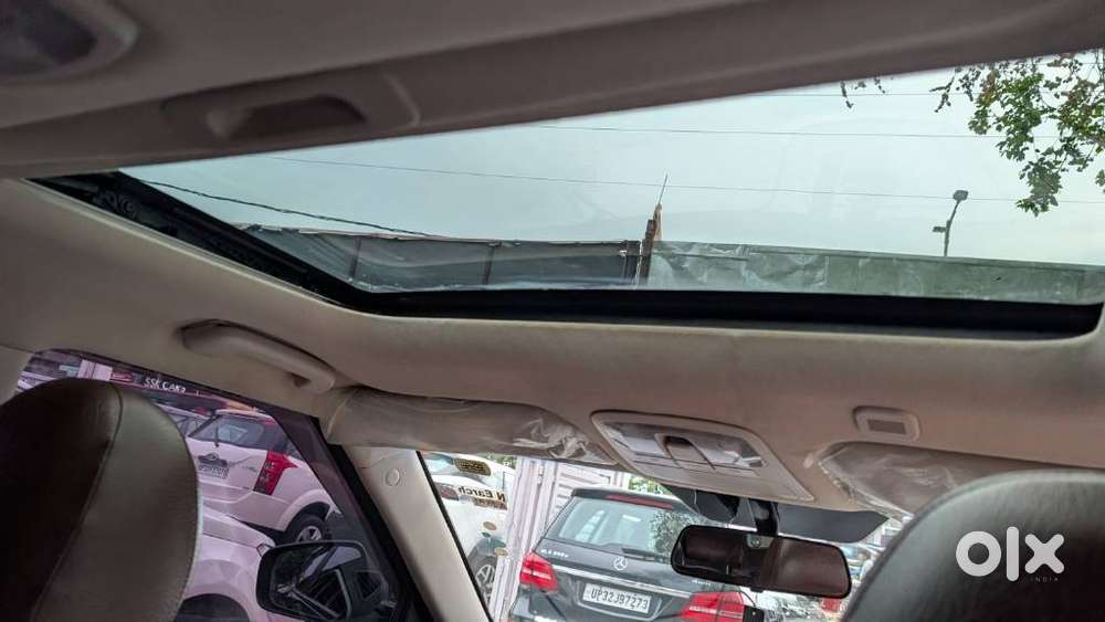 Mahindra Xuv300 W8 Diesel, 2023, Diesel