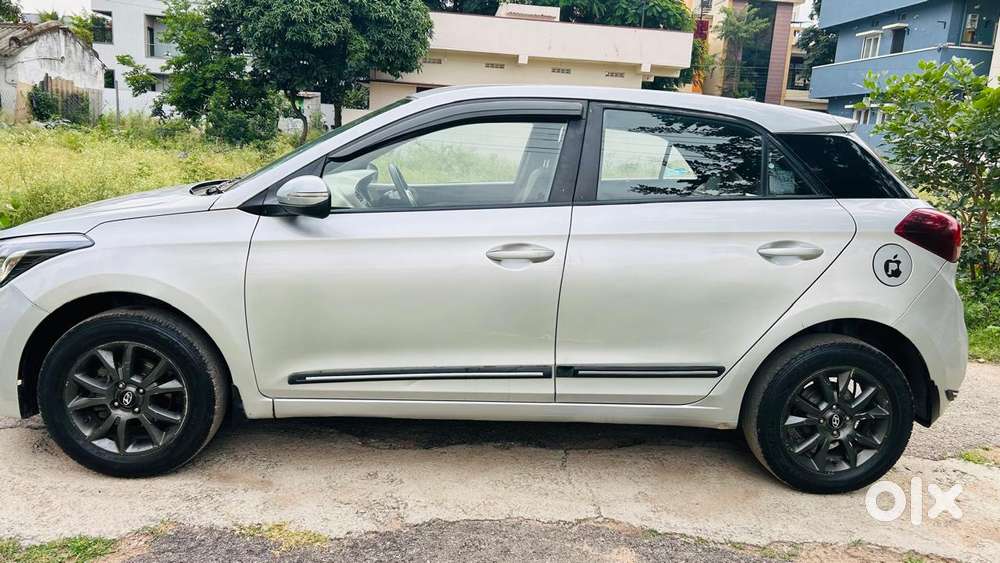 Hyundai Elite I20 Sportz (o) 1.2, 2019, Petrol