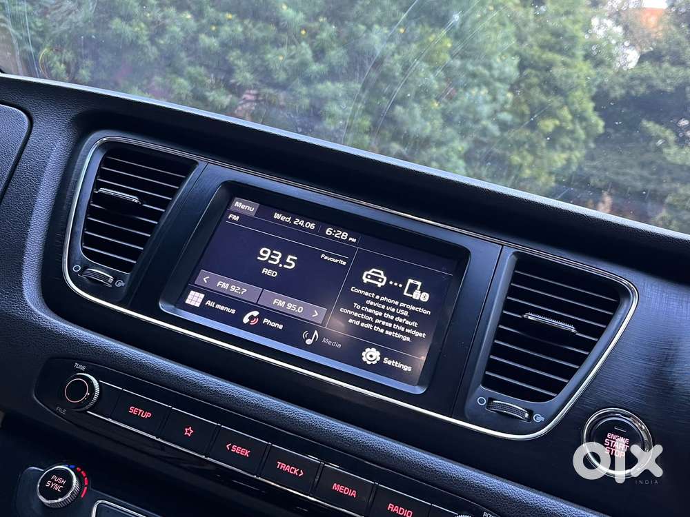 Kia Carnival Premium 8 Str, 2021, Diesel