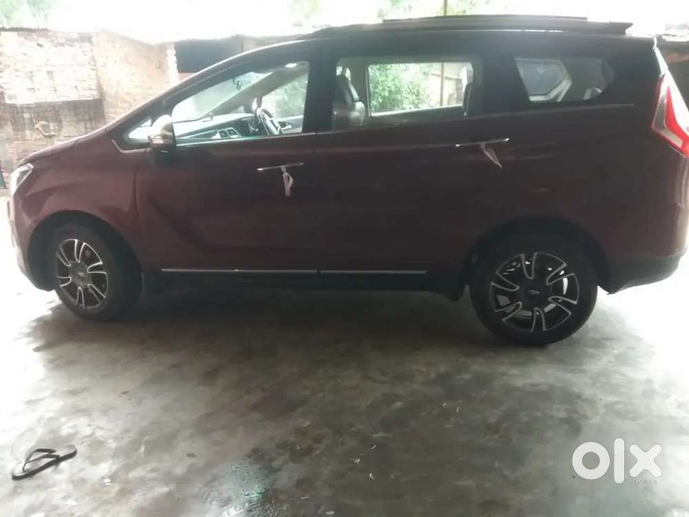 Mahindra Marazzo 2018 Diesel 97000 Km Driven