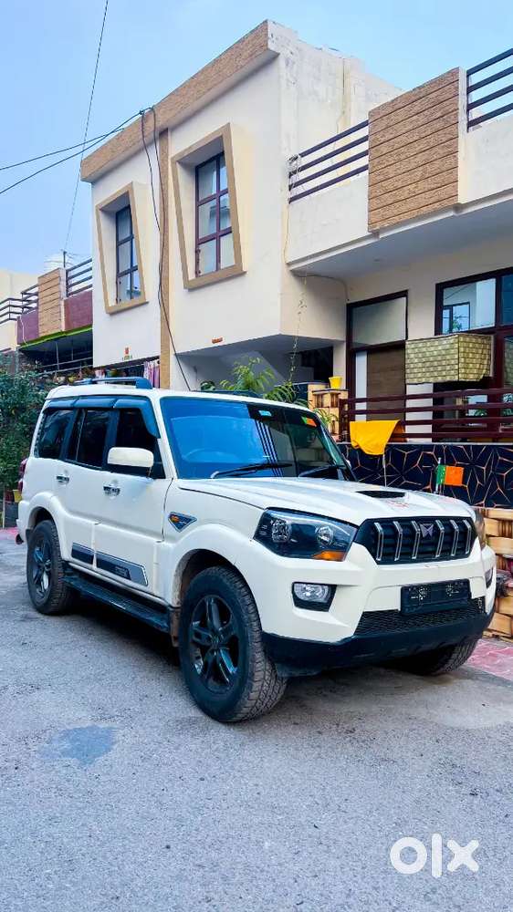 Mahindra Scorpio Classic 2016