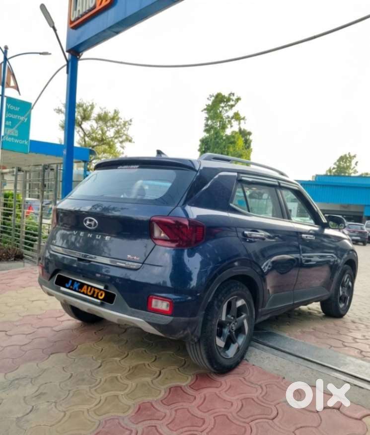 Hyundai Venue Sx Mt, 2021, Petrol