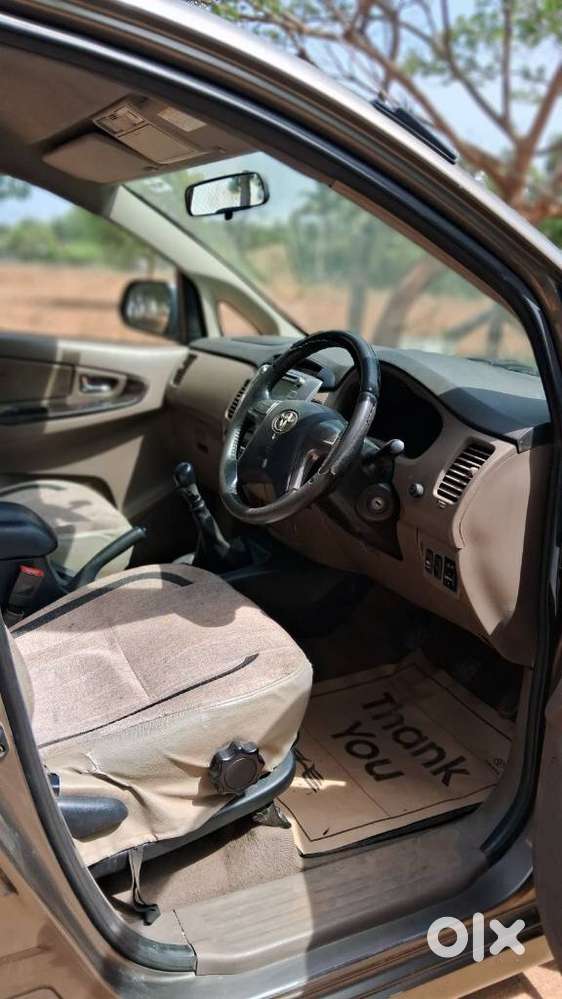 Toyota Innova 2.5 Vx 7 Seater Bs Iv, 2015, Diesel