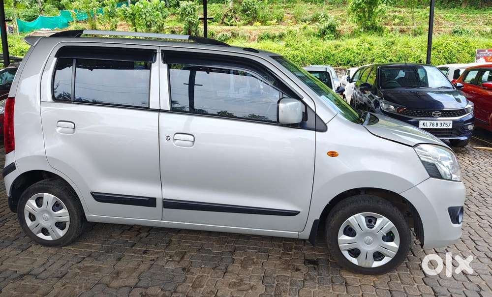 Maruti Suzuki Wagon R Amt Vxi, 2017, Petrol