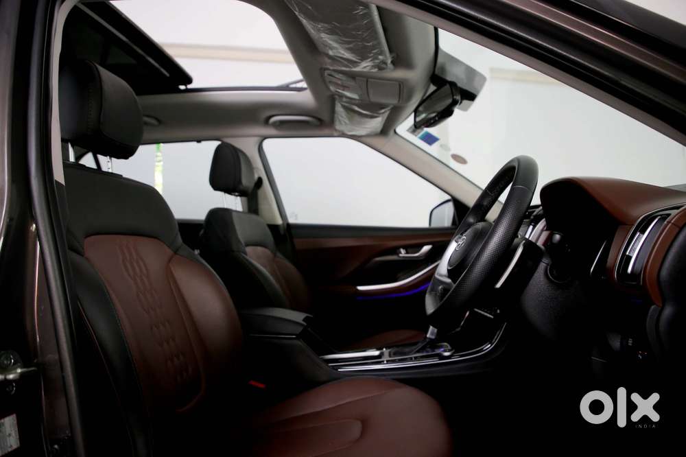 Hyundai Alcazar 2.0 Signature (o) Petrol At 6 Str, 2021, Petrol