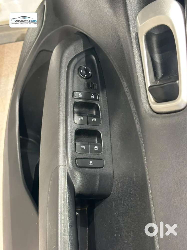 Hyundai Venue S 1.2 Petrol, 2019, Petrol