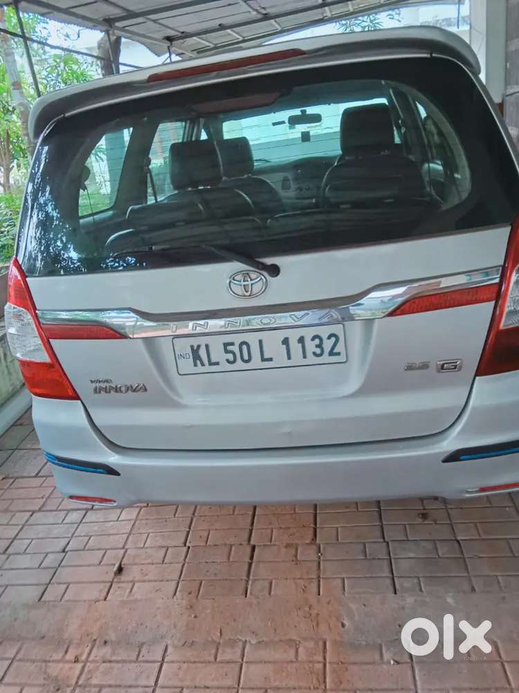 Toyota Innova 2011 New Paper