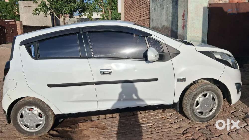 Chevrolet Beat 2015 Petrol Cng