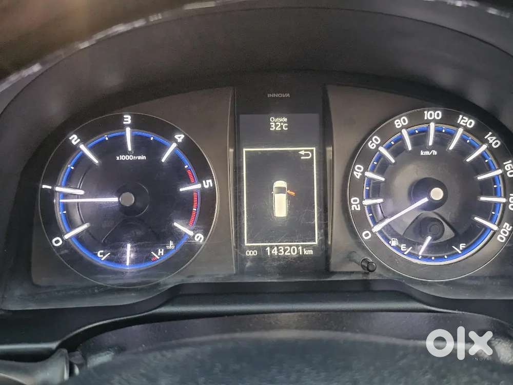 Toyota Innova Crysta 2017 Diesel 143000 Km Driven