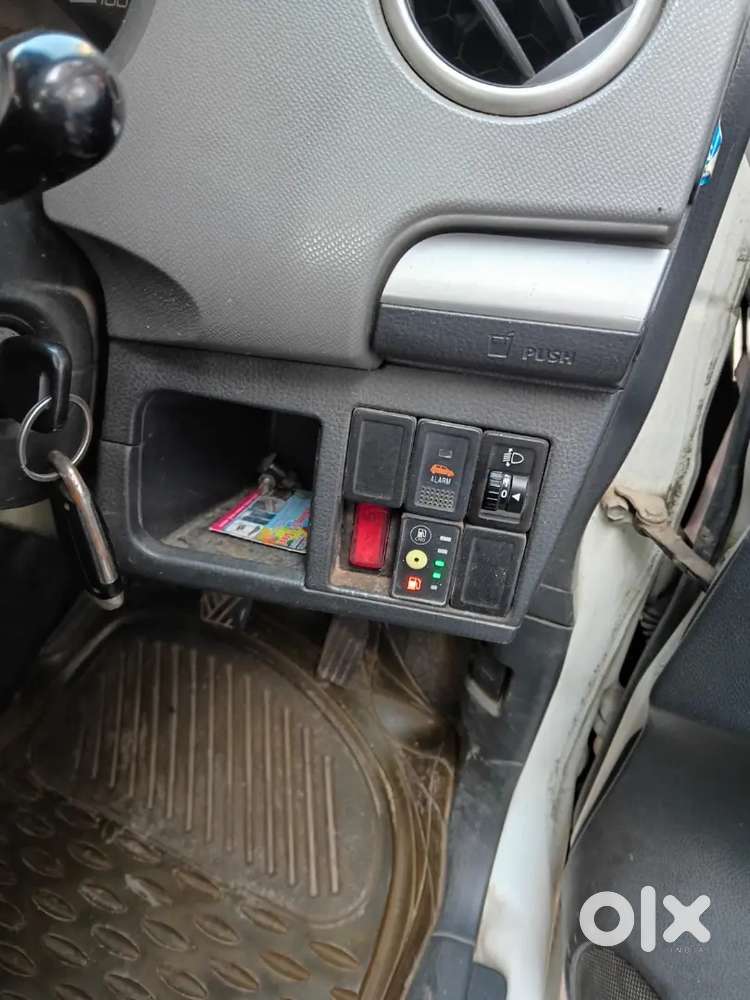 2nd Owner Maruti Suzuki Wagon R 2010 .bijnor Transfer. Valid Upto 2030